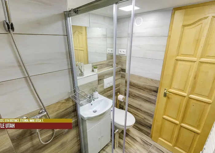 Little Americas Parliament Apartament