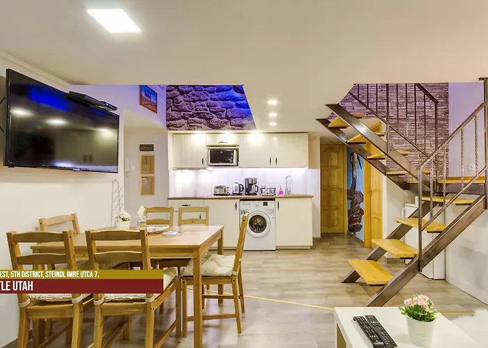 Little Americas Parliament * Budapesta